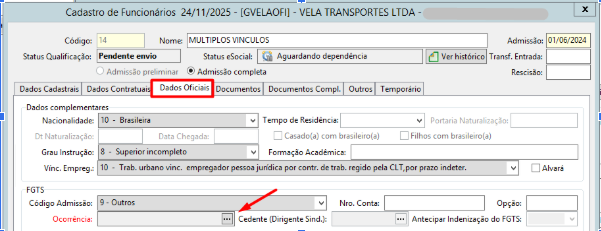 Tela Cadastro de Funcionários, aba Dados Oficiais, com destaque para o campo Ocorrência do FGTS.