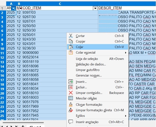 Visualização da planilha com filtros ativos no cabeçalho e menu de contexto destacando a opção "Colar".