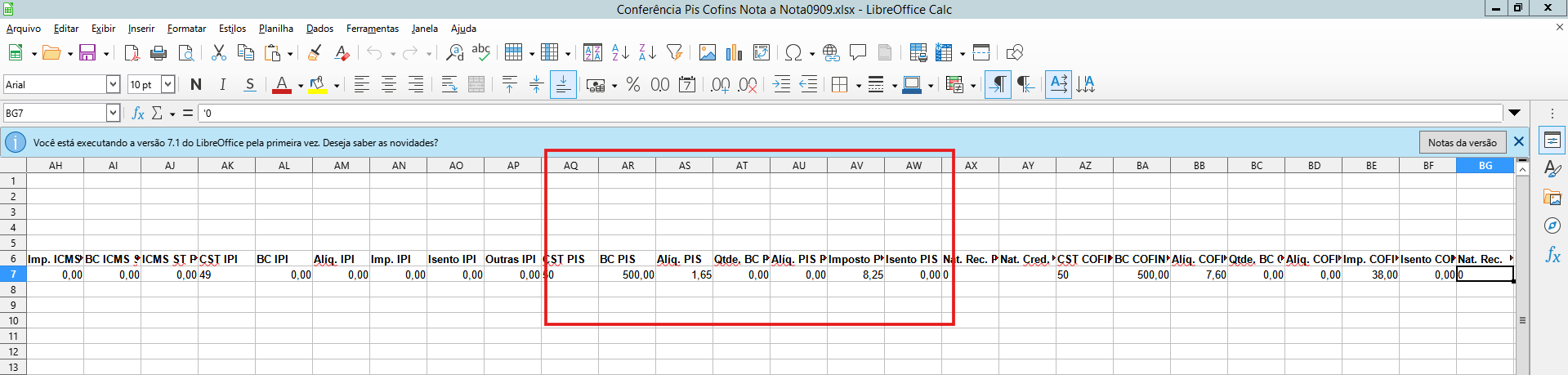 Relatório de conferência destacando colunas de PIS e COFINS